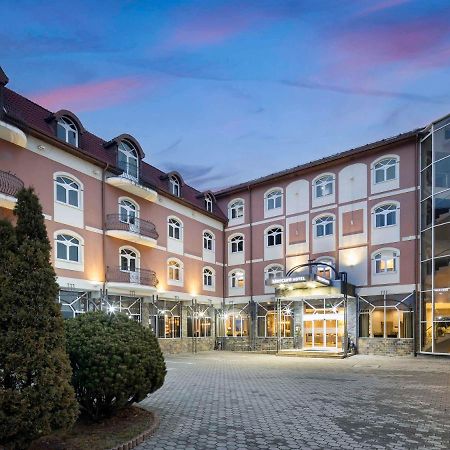 Mercure Sibiu Airport Екстериор снимка